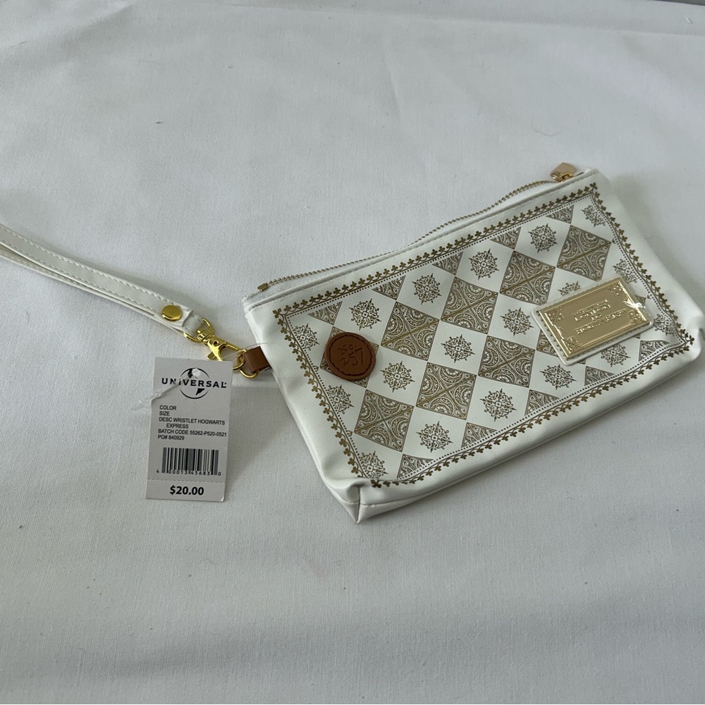 NWT Universal Studios Harry Potter White and Gold Women's Clutch